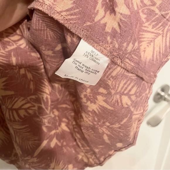 pink floral Hawaii button down shirt with tie on the bottom crop top - Picture 3 of 3